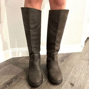 Bettye Mullet Women's Leather Boots Sz 6 1/2 Mid Calf Boots Wide Calf Gray